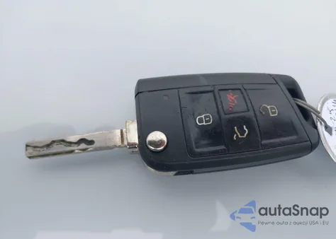 2019 Volkswagen Jetta 1.4T S z USA, uszkodzony, nr VIN 3VWN57BU4KM007398